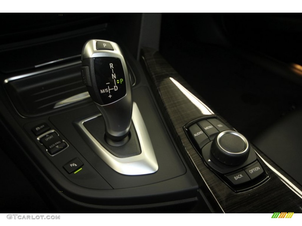 2013 3 Series 328i Sedan - Black Sapphire Metallic / Black photo #18