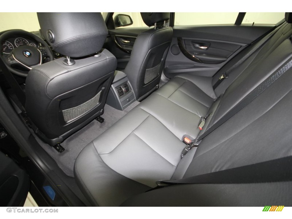 2013 3 Series 328i Sedan - Black Sapphire Metallic / Black photo #24