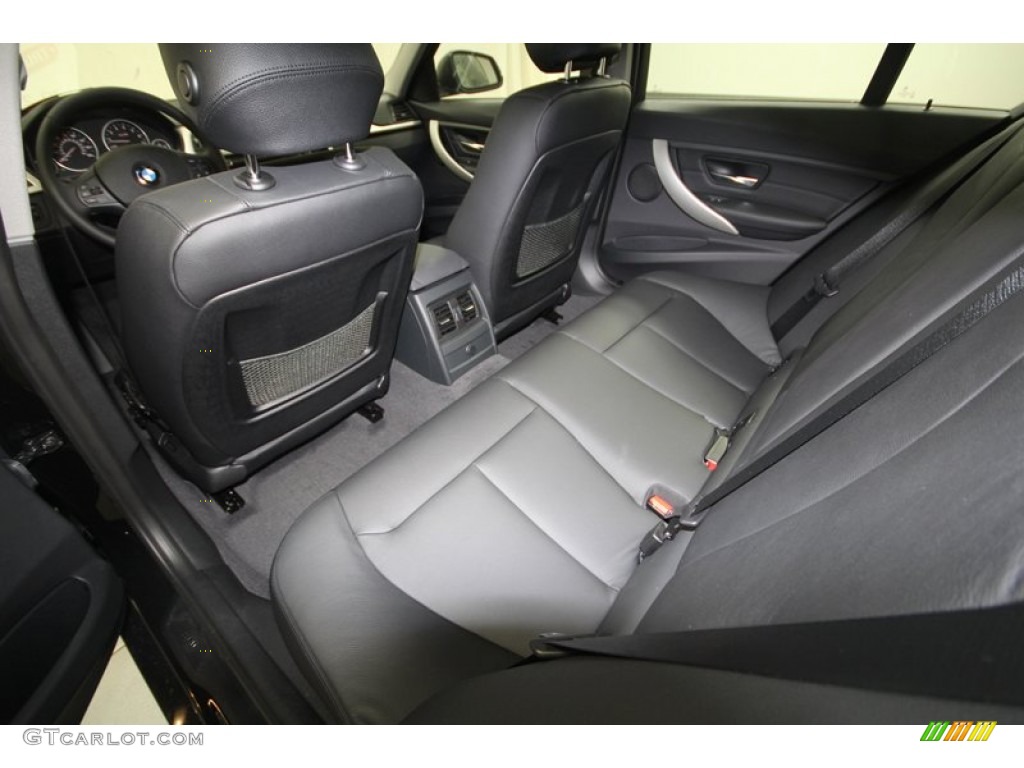 2013 3 Series 328i Sedan - Black Sapphire Metallic / Black photo #24