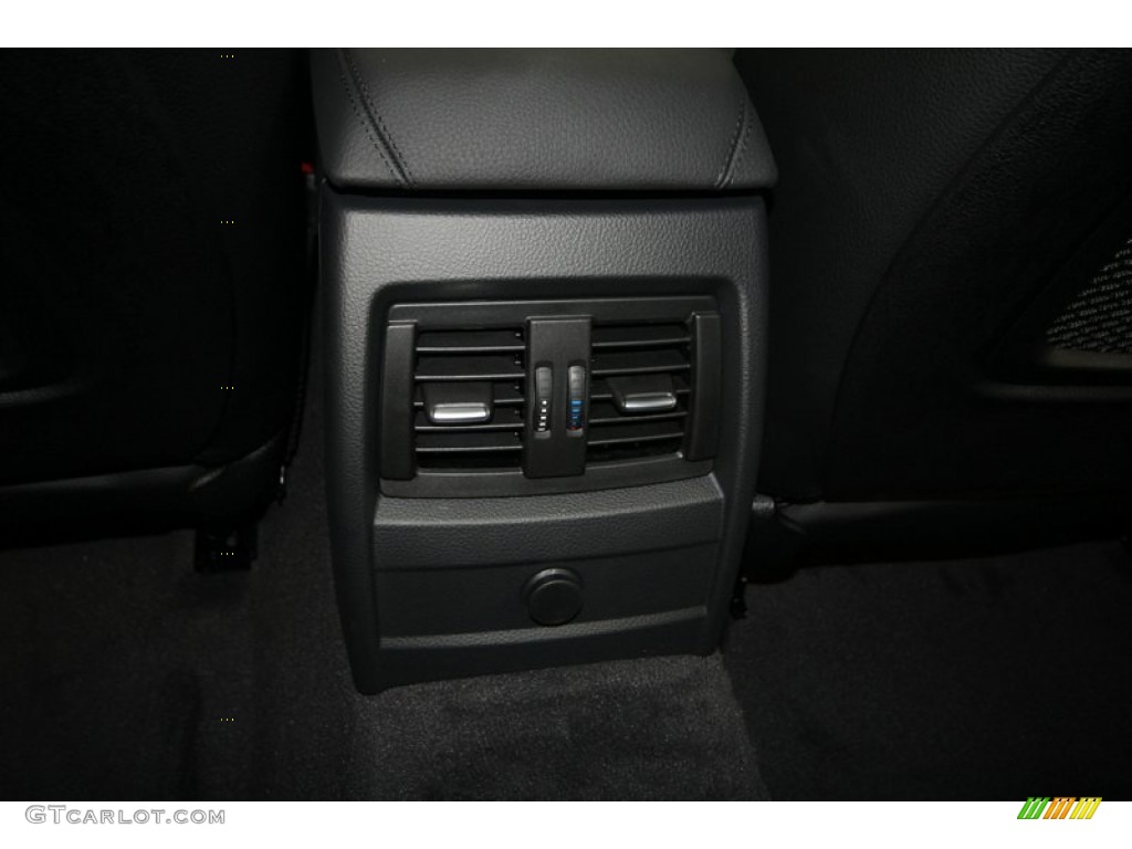 2013 3 Series 328i Sedan - Black Sapphire Metallic / Black photo #27