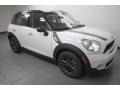 Light White - Cooper S Countryman Photo No. 6