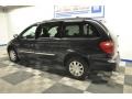 2007 Brilliant Black Crystal Pearl Chrysler Town & Country Touring  photo #3