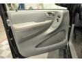 2007 Brilliant Black Crystal Pearl Chrysler Town & Country Touring  photo #8