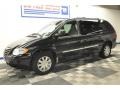 2007 Brilliant Black Crystal Pearl Chrysler Town & Country Touring  photo #28