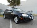 Black Uni - Jetta SE Sedan Photo No. 1