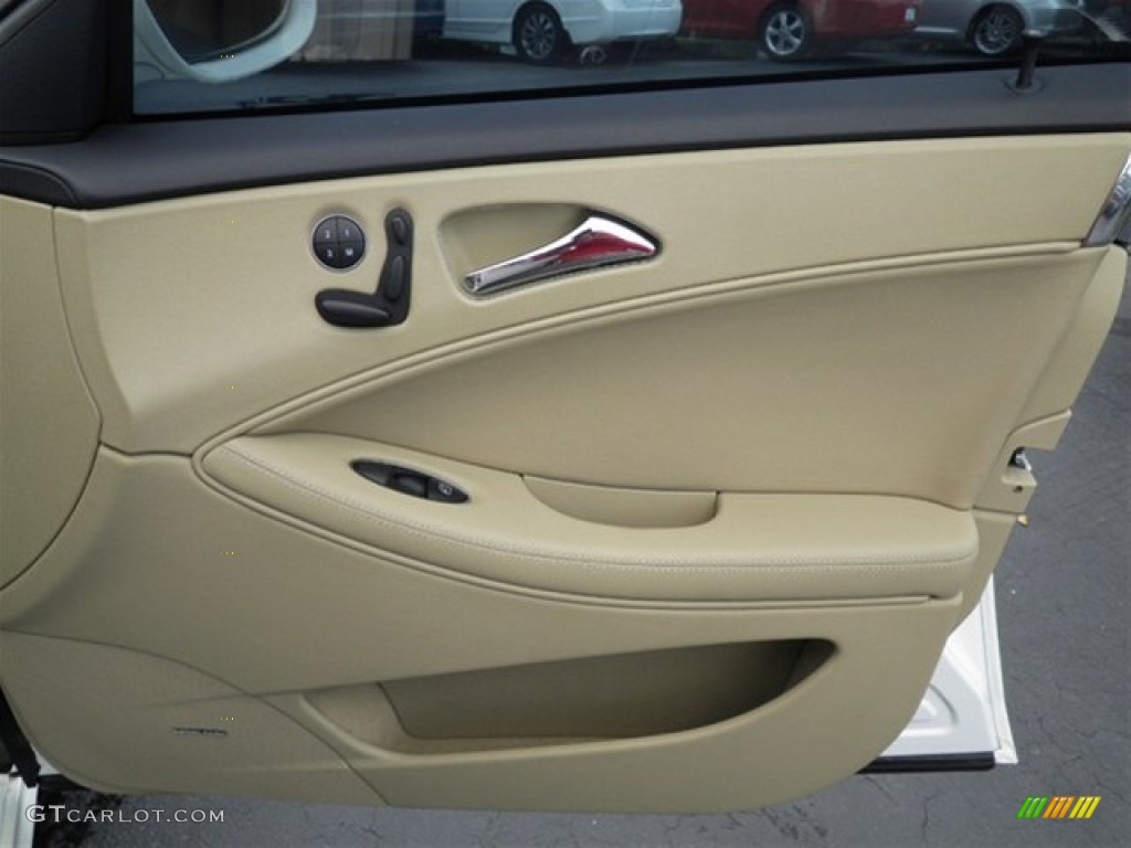 2006 CLS 500 - Alabaster White / Cashmere Beige photo #26