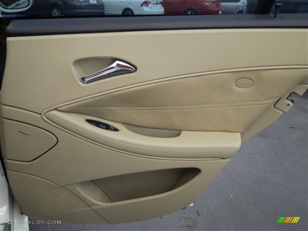 2006 CLS 500 - Alabaster White / Cashmere Beige photo #28