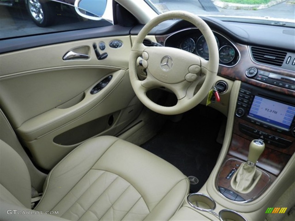 2006 CLS 500 - Alabaster White / Cashmere Beige photo #36