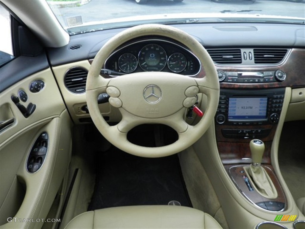 2006 CLS 500 - Alabaster White / Cashmere Beige photo #38