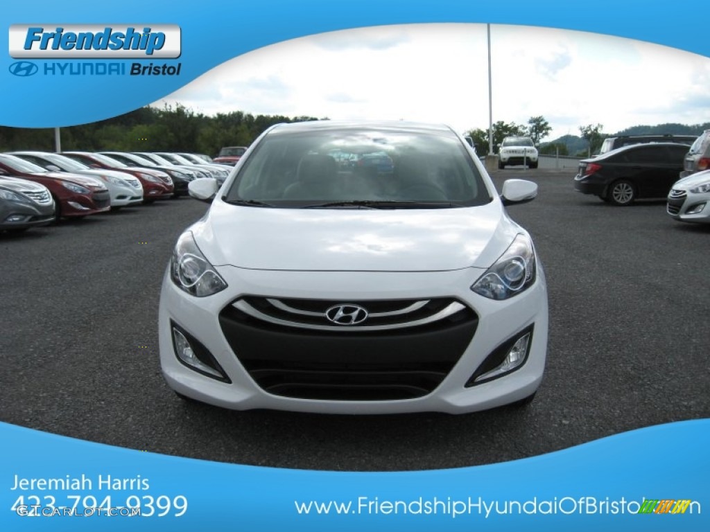 2013 Elantra GT - Monaco White / Beige photo #4