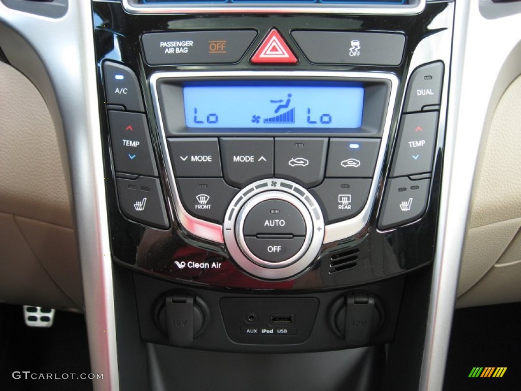 2013 Elantra GT - Monaco White / Beige photo #26