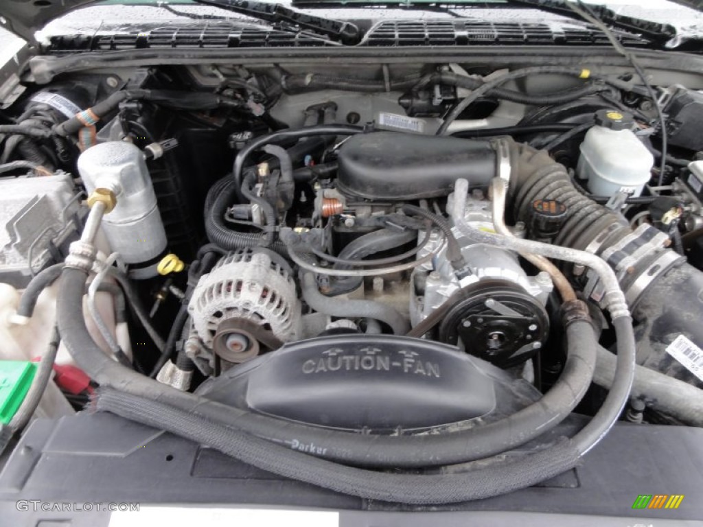 2004 GMC Sonoma SLS Crew Cab 4x4 4.3 OHV 12-Valve V6 Engine Photo #70439604