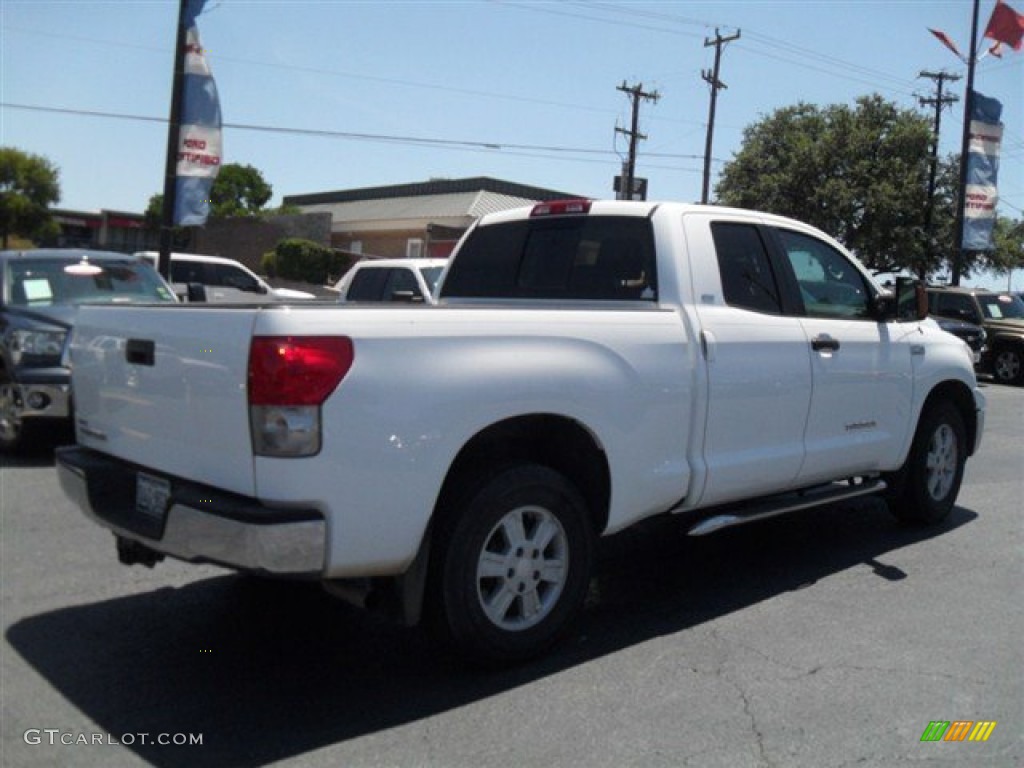 2008 Tundra SR5 Double Cab - Super White / Graphite Gray photo #3