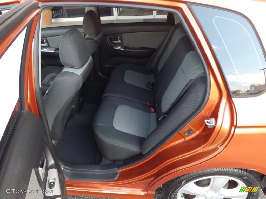 2008 Spectra 5 SX Wagon - Electric Orange / Black photo #13