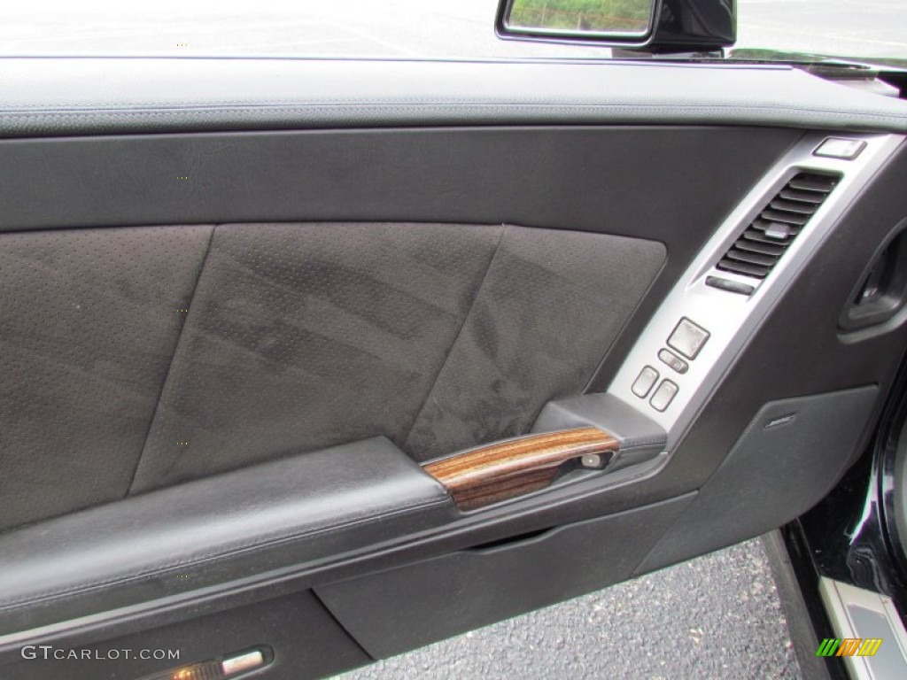 2006 Cadillac XLR -V Series Roadster Ebony Door Panel Photo #70440796