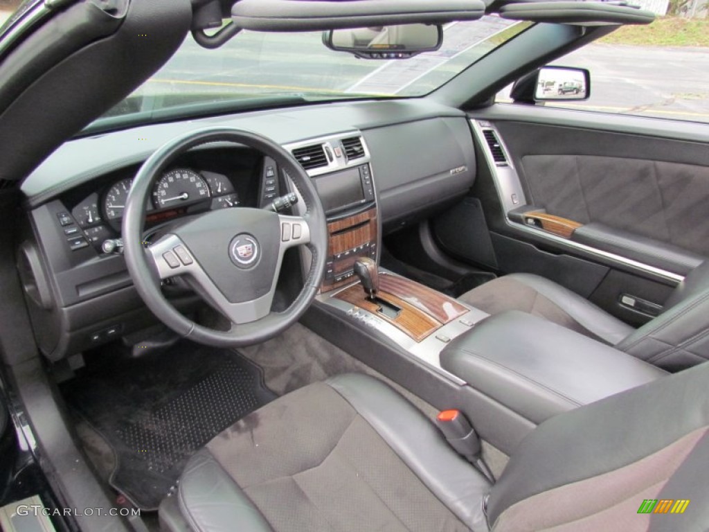 Ebony Interior 2006 Cadillac XLR -V Series Roadster Photo #70440805