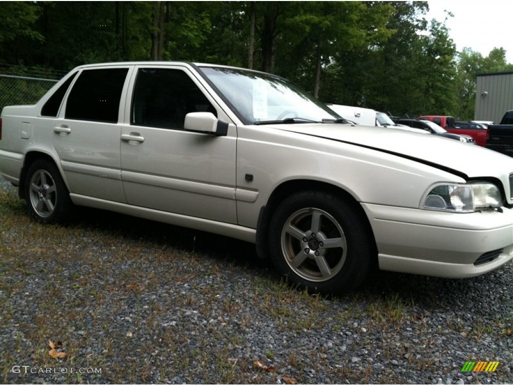 1999 S70 Turbo AWD - White / Graphite photo #4