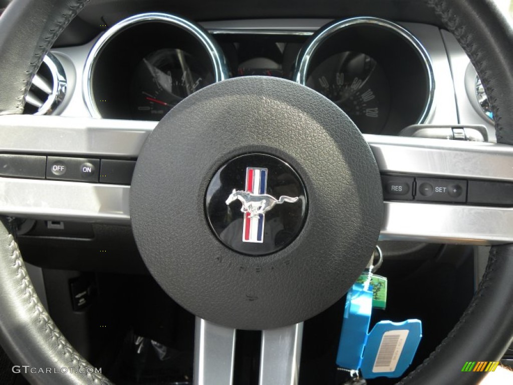2008 Mustang V6 Premium Coupe - Performance White / Black photo #17