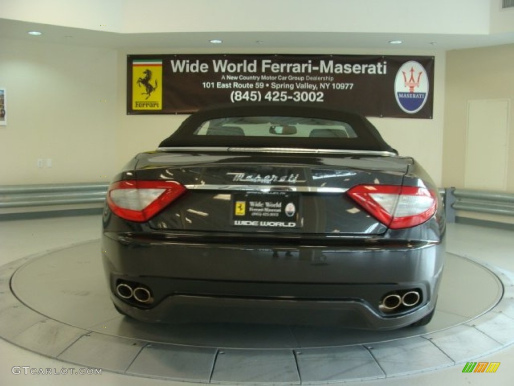 2013 GranTurismo Convertible GranCabrio - Grigio Granito (Dark Grey) / Pearl Beige photo #11
