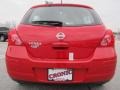 Red Alert - Versa 1.8 S Hatchback Photo No. 4
