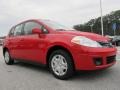 Red Alert - Versa 1.8 S Hatchback Photo No. 7