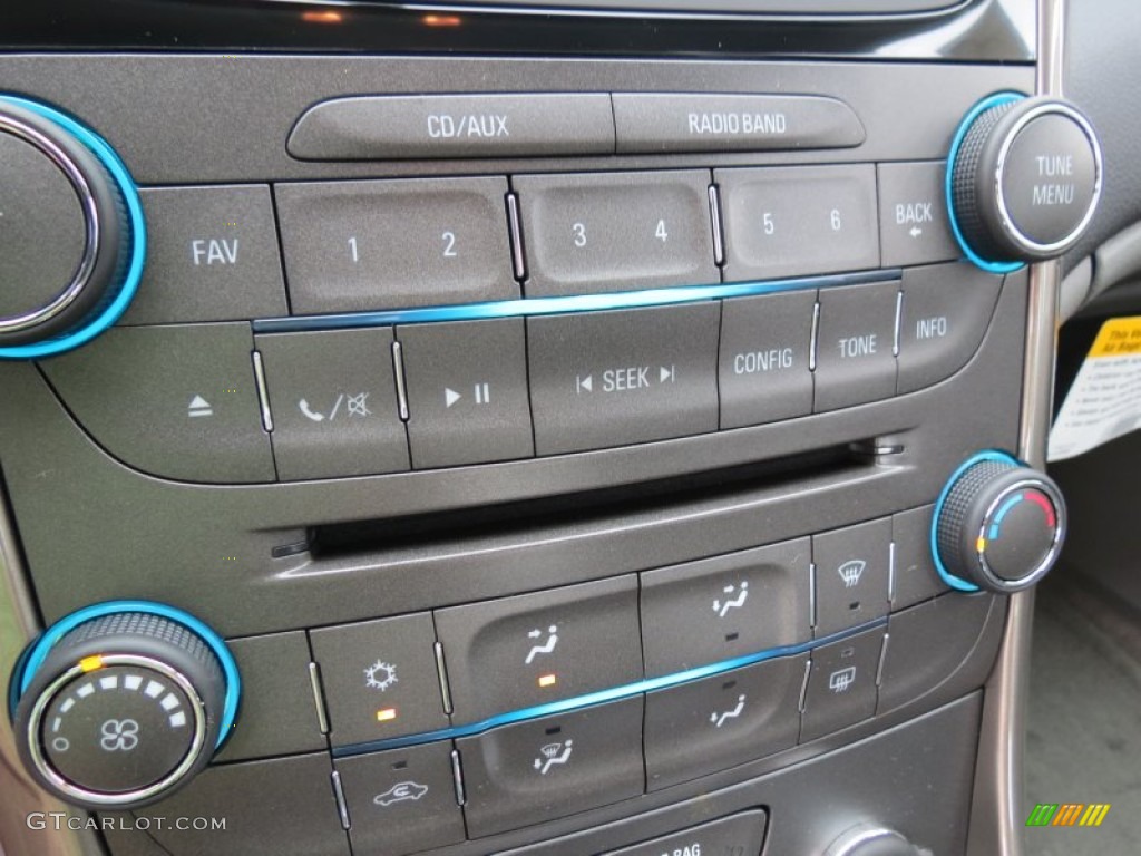 2013 Chevrolet Malibu LS Controls Photo #70447682