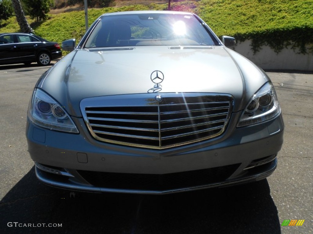 2013 S 550 Sedan - Andorite Grey Metallic / Black photo #2