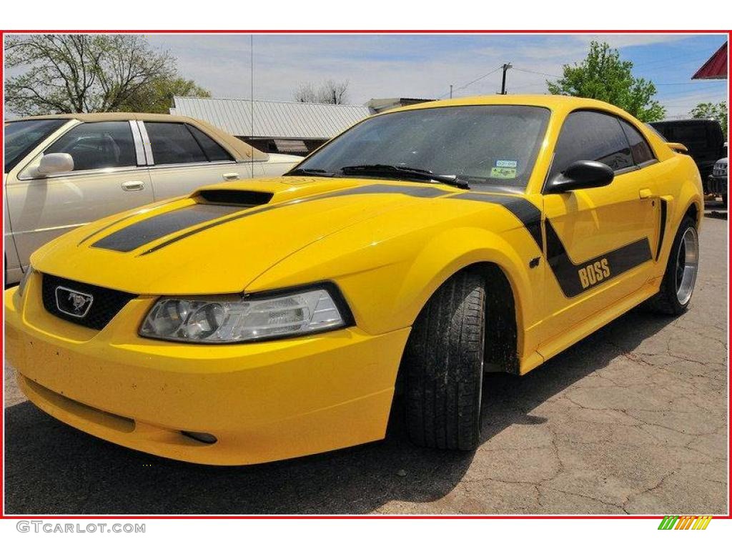 2001 Mustang GT Coupe - Zinc Yellow Metallic / Dark Charcoal photo #1