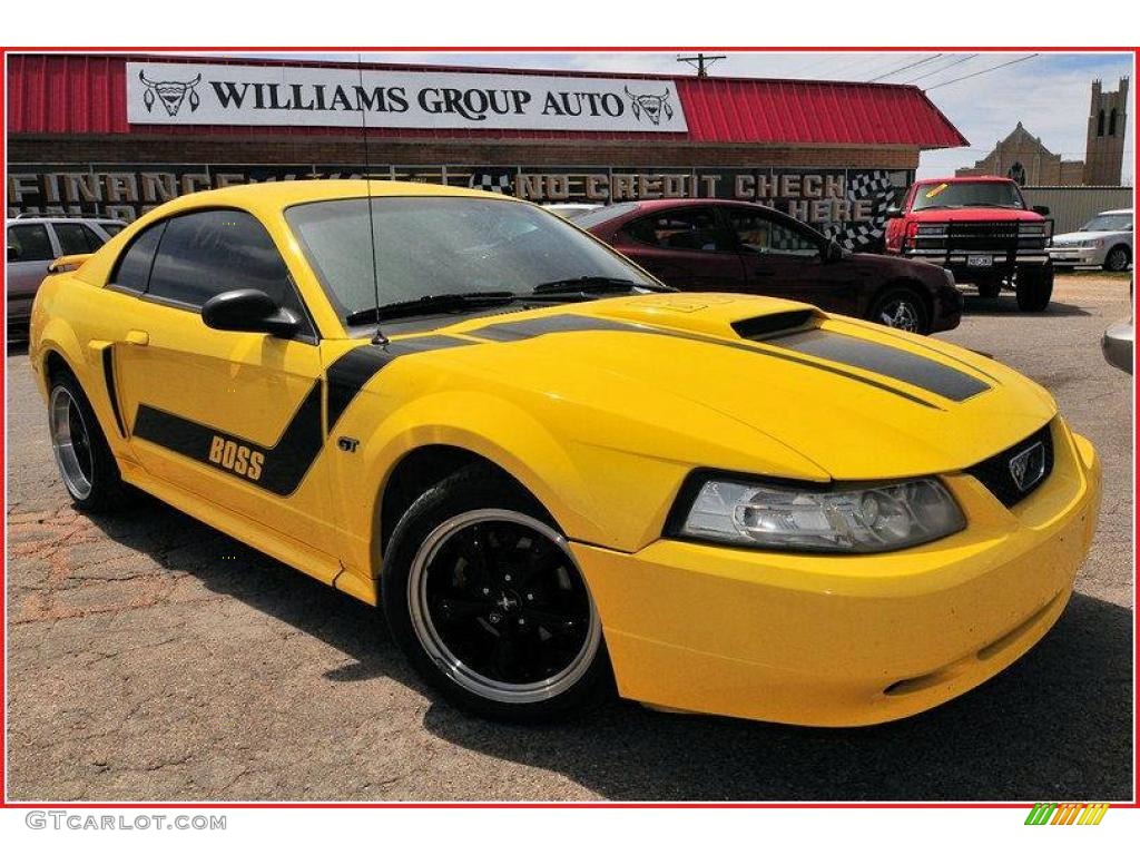 2001 Mustang GT Coupe - Zinc Yellow Metallic / Dark Charcoal photo #8