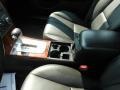 2009 Carbon Flash Metallic Saturn Aura XR  photo #12