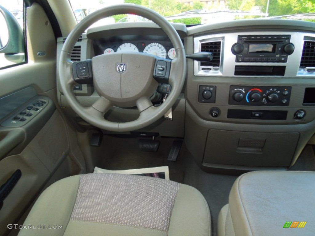 2008 Ram 1500 SLT Quad Cab 4x4 - Light Khaki Metallic / Khaki photo #18