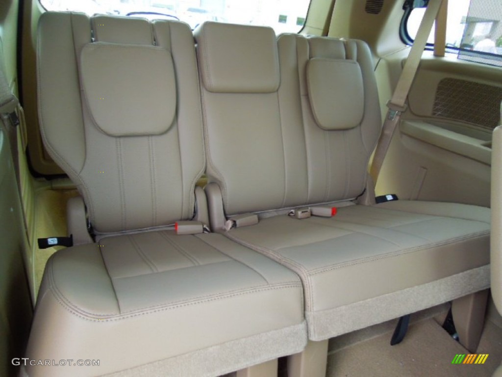 2013 Chrysler Town & Country Touring - L Rear Seat Photo #70453588