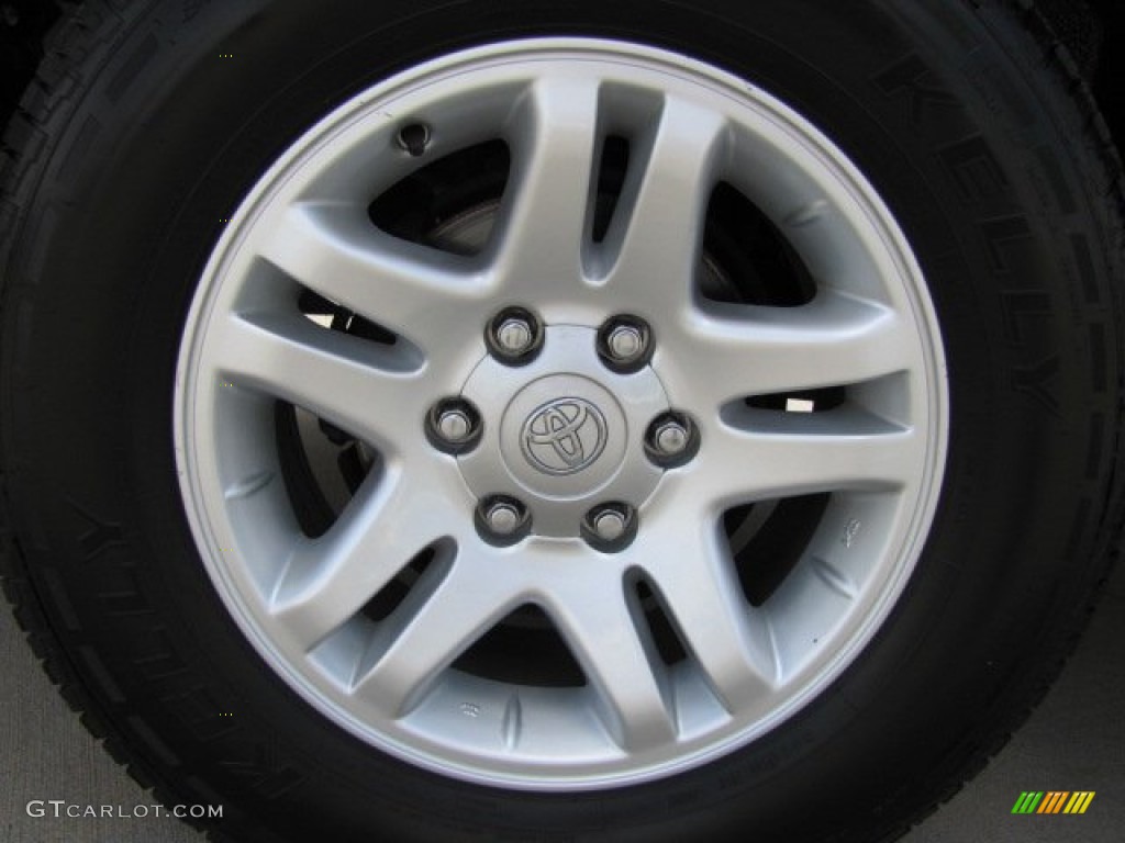 2004 Toyota Sequoia SR5 4x4 Wheel Photo #70455541