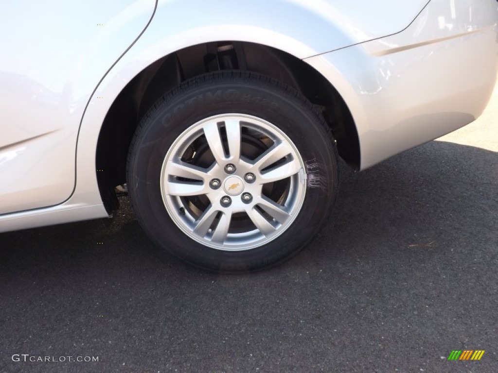2012 Sonic LT Sedan - Silver Ice Metallic / Jet Black/Brick photo #18