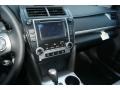 Super White - Camry SE Photo No. 6