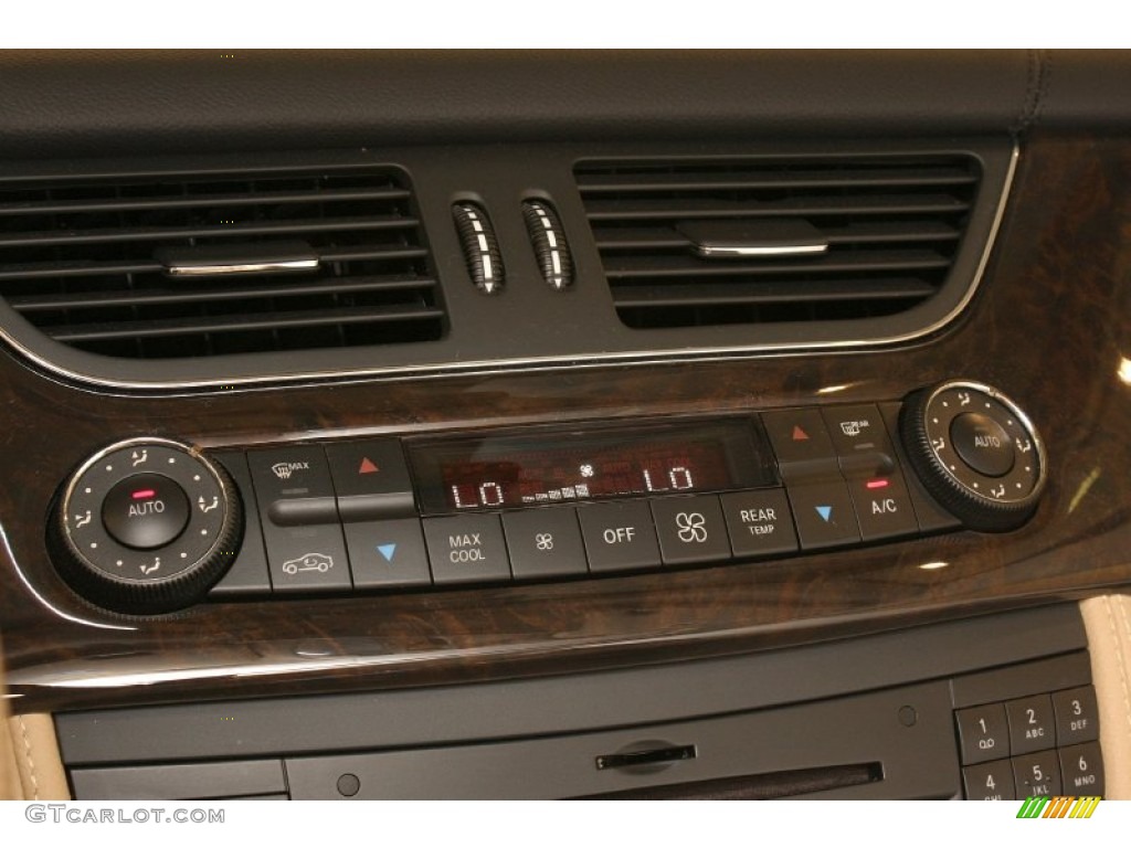 2011 Mercedes-Benz CLS 550 Controls Photo #70462648