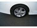 Super White - Camry SE Photo No. 9