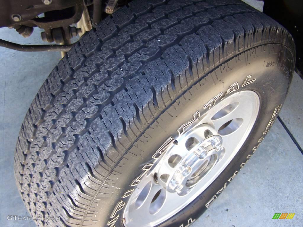 2006 F350 Super Duty Lariat FX4 Crew Cab 4x4 - Medium Wedgewood Blue Metallic / Medium Flint photo #12