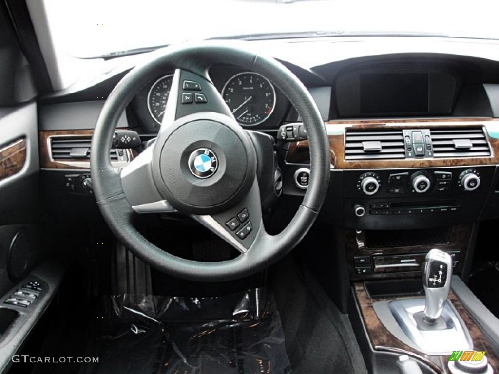 2008 BMW 5 Series 535i Sedan Black Dashboard Photo #70466512