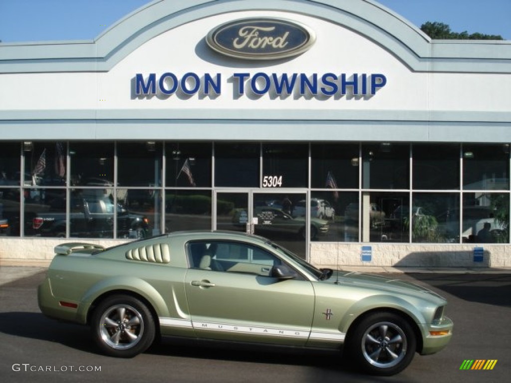 Legend Lime Metallic Ford Mustang