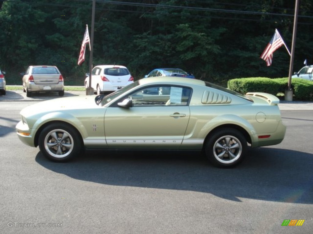 2006 Mustang V6 Deluxe Coupe - Legend Lime Metallic / Light Parchment photo #5