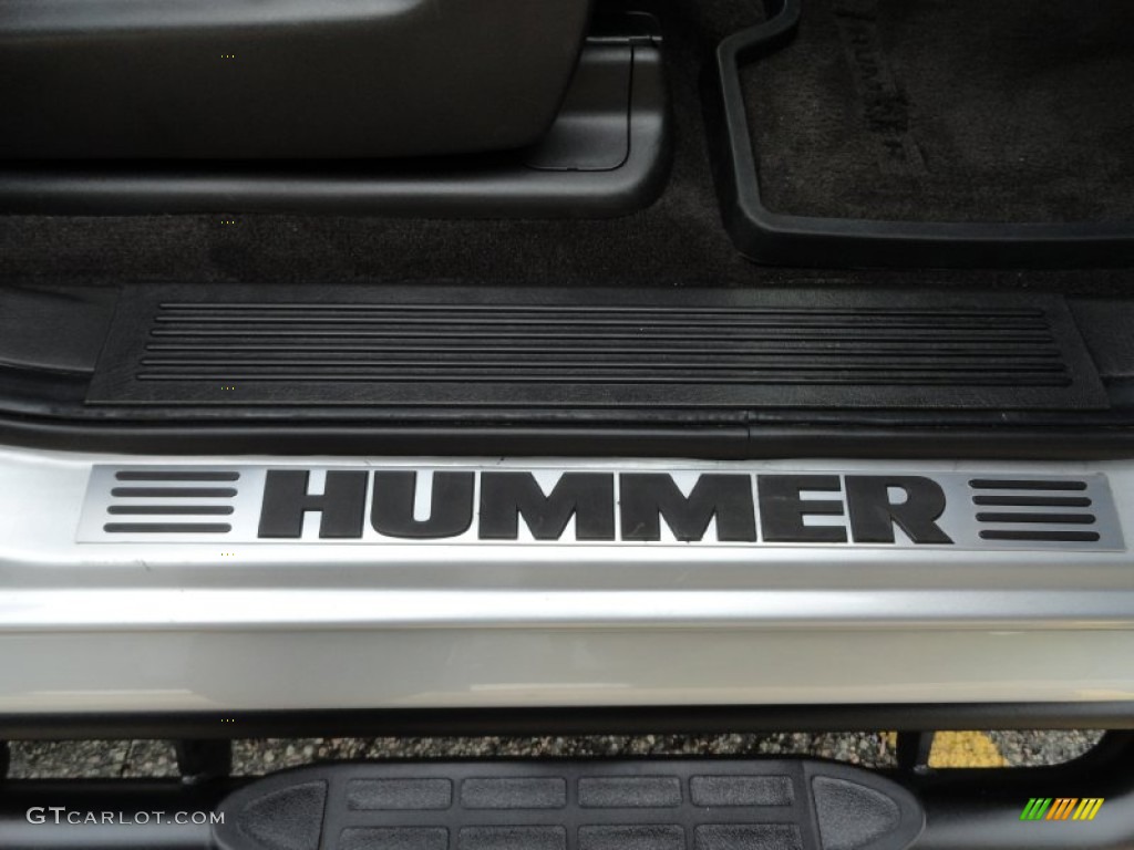 2009 Hummer H2 SUV Silver Ice Marks and Logos Photo #70467274