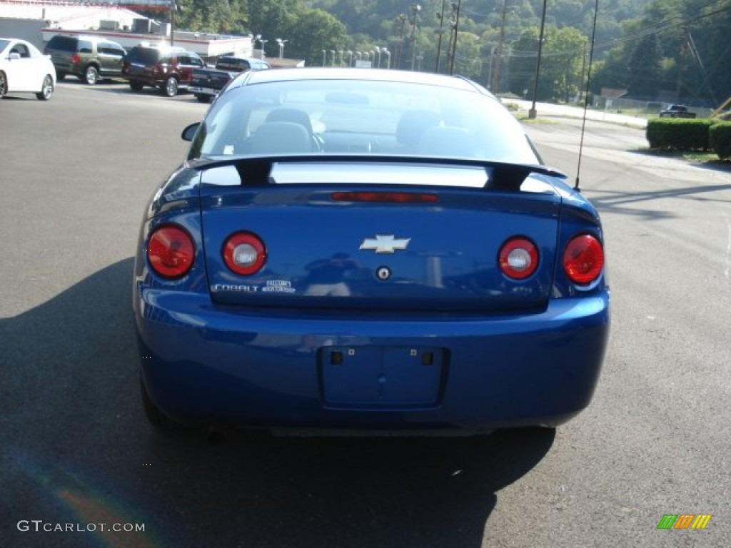 2005 Cobalt Coupe - Arrival Blue Metallic / Gray photo #7