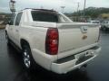 White Diamond Tricoat - Avalanche LTZ 4x4 Photo No. 5