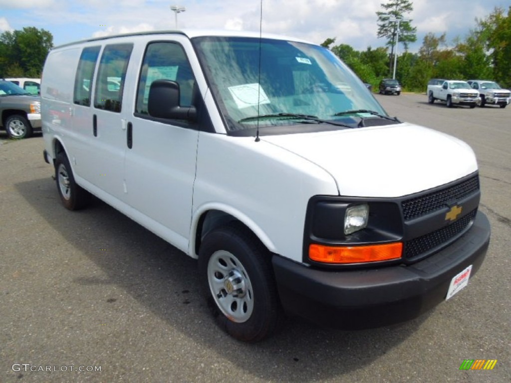 2013 Express 1500 Cargo Van - Summit White / Medium Pewter photo #2