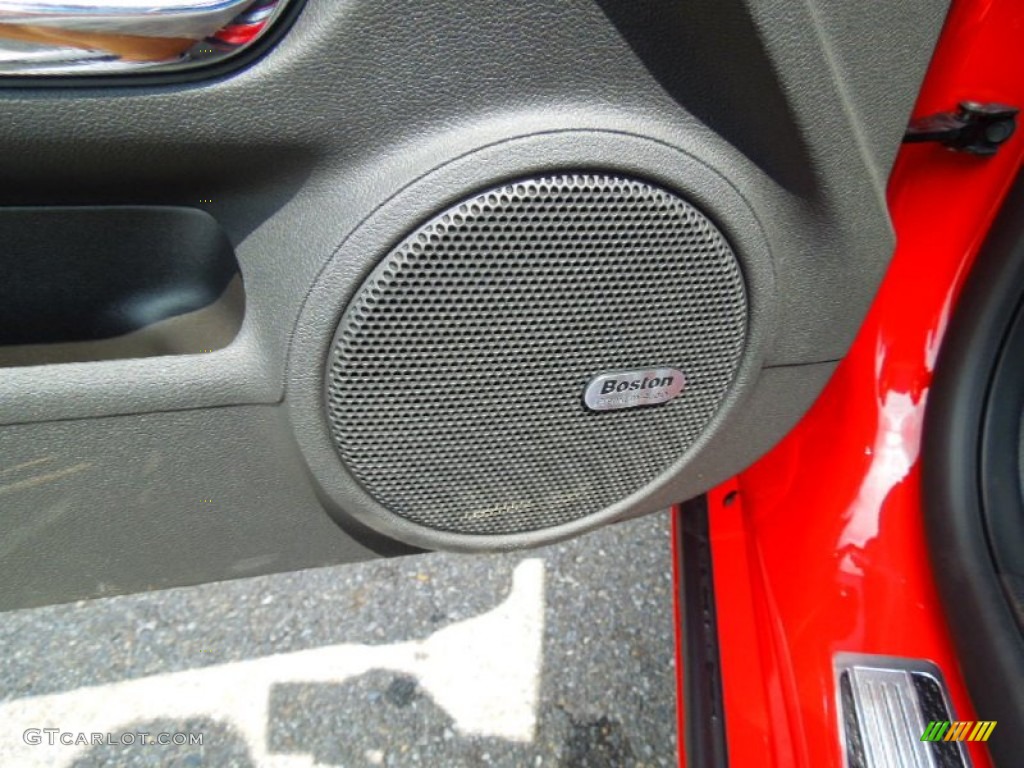 2013 Chevrolet Camaro SS Coupe Audio System Photo #70470253