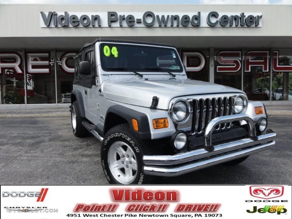 2004 Wrangler Sport 4x4 - Bright Silver Metallic / Dark Slate Gray photo #1