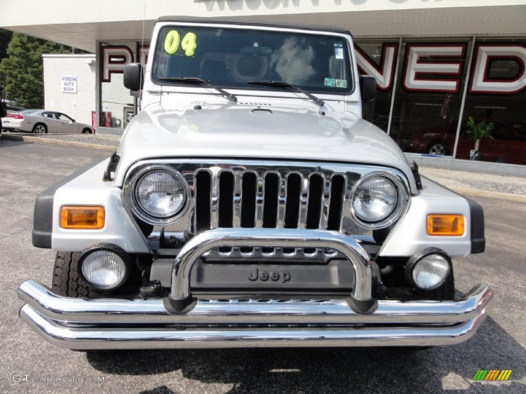 2004 Wrangler Sport 4x4 - Bright Silver Metallic / Dark Slate Gray photo #3
