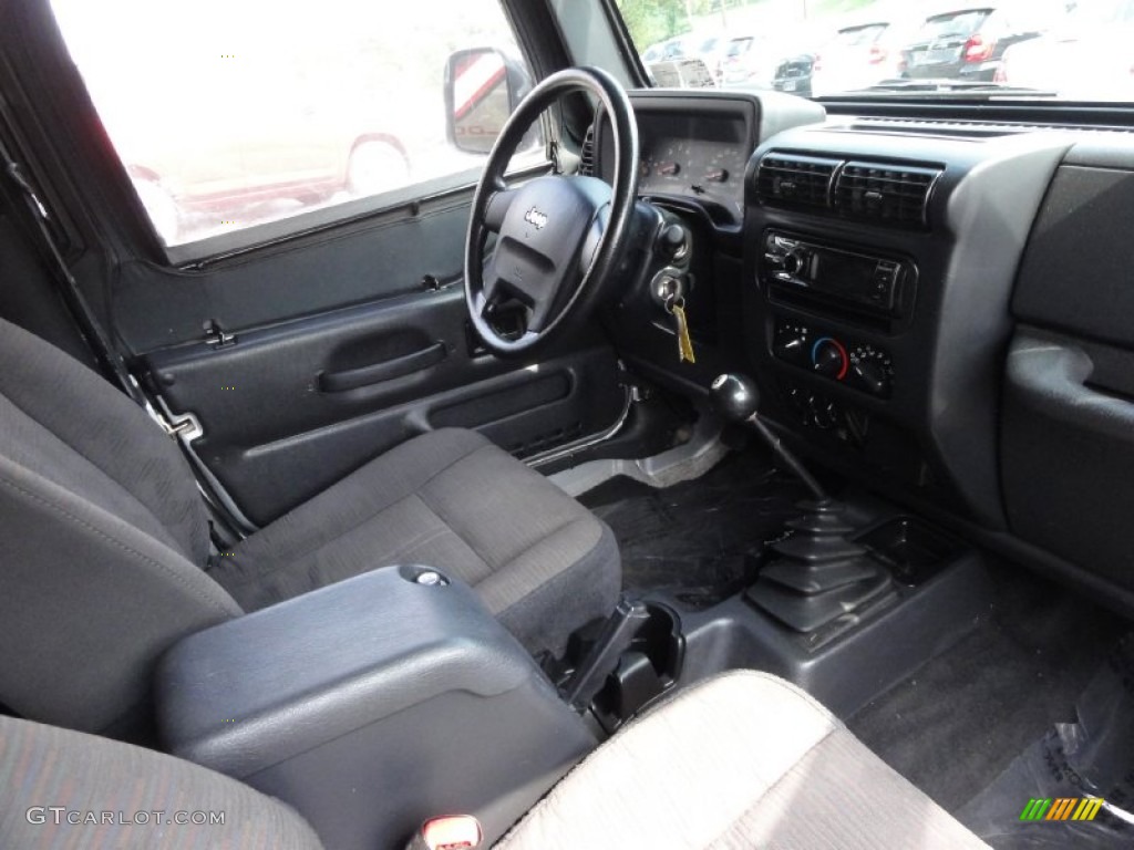 2004 Wrangler Sport 4x4 - Bright Silver Metallic / Dark Slate Gray photo #15