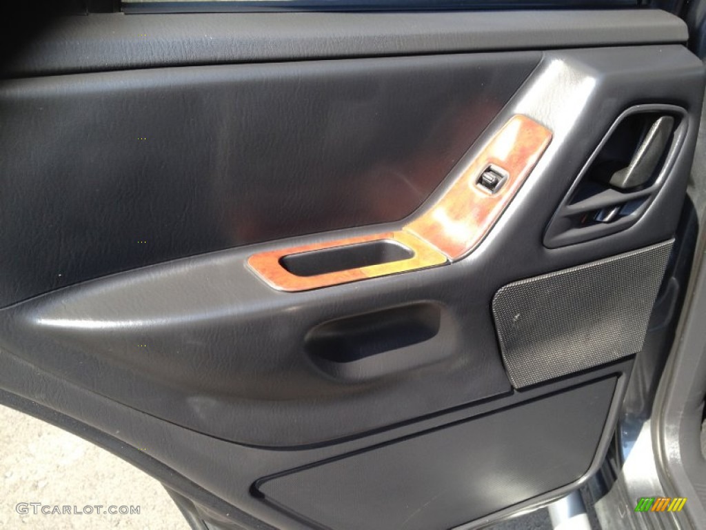 2004 Grand Cherokee Freedom Edition 4x4 - Graphite Metallic / Dark Slate Gray photo #21